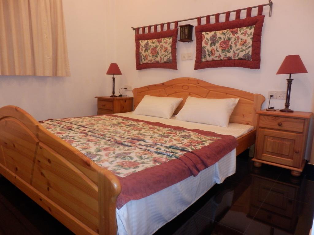 Ronny Cottage Νεγκόμπο Δωμάτιο φωτογραφία